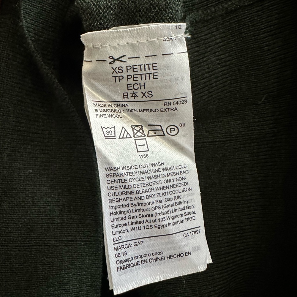 Like-new GAP 100% Merino Wool Forest Green Sweater - Women’s XS Petite - Picture 5 of 6